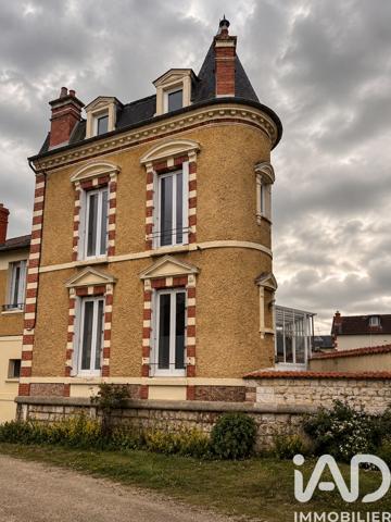 Maison à vendre 5 pièces 97 m² Bourges