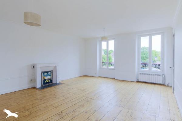 Maison à louer 2 200 € CC Neauphle-le-Vieux 6 p 194 m² DPE