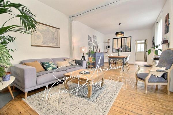 Maison de 5 pièces, 4 chambres avec garage et terrain