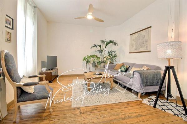 Maison de 5 pièces, 4 chambres avec garage et terrain