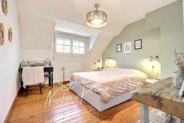 Maison de 5 pièces, 4 chambres avec garage et terrain