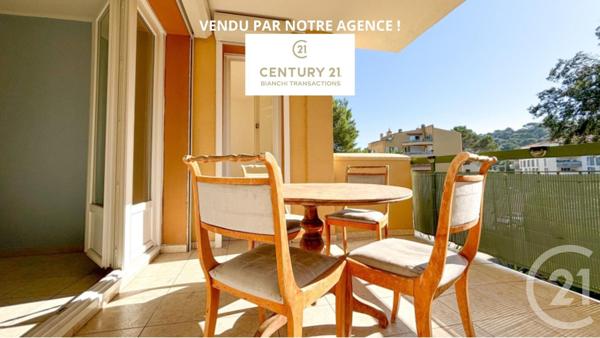 Appartement T2 à vendre  2 pièces - 42 m2 CAVALAIRE SUR MER - 83