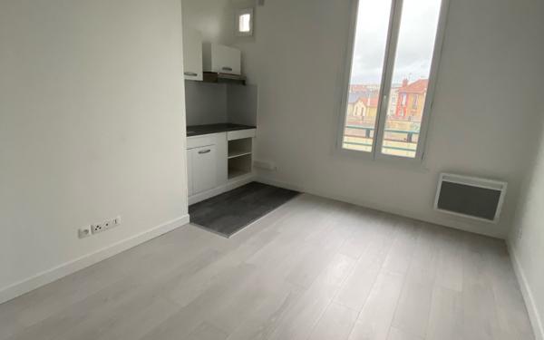 Appartement à louer    2 pièces •  Clamart
