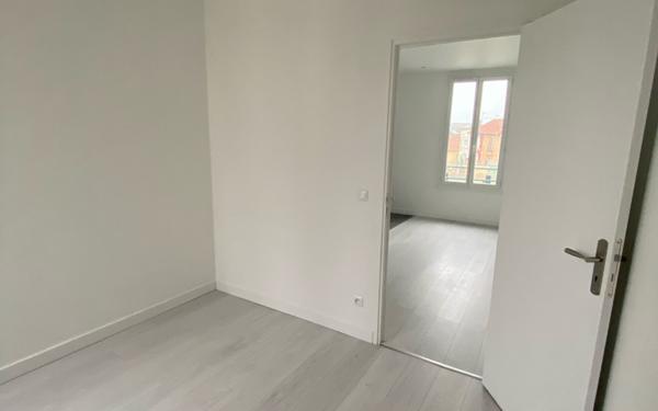 Appartement à louer    2 pièces •  Clamart