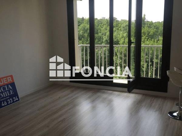 Location Appartement 2 pièces 45.2 m² - 6 RUE DE VERNOUILLET SY4216 Dreux 28100