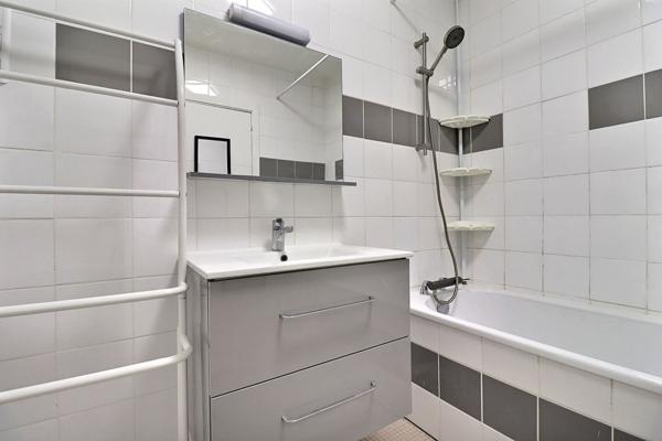 En exclusivité appartement 4 pièce(s) 76 m² !