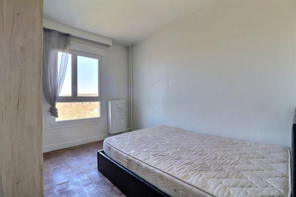 En exclusivité appartement 4 pièce(s) 76 m² !