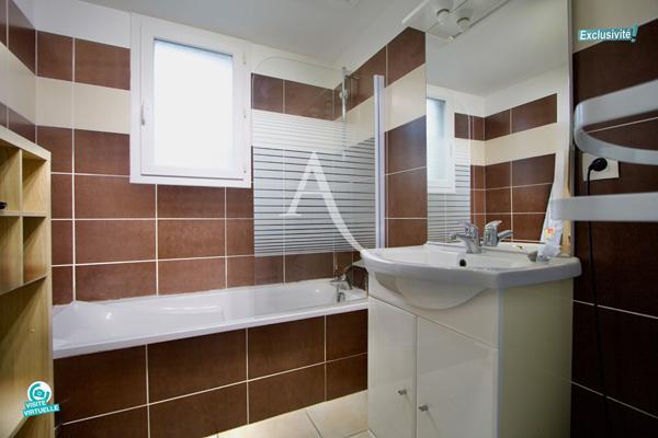 RARE - MONTPELLIER ESTANOVE - DUPLEX T4 CLIMATISÉ - 91 M2 UTILES (77,94 M2 CARREZ) - 2 CHAMBRES - JARDINET - VERANDA- GARAGE - 1 PLACE DE STATIONNEMENT