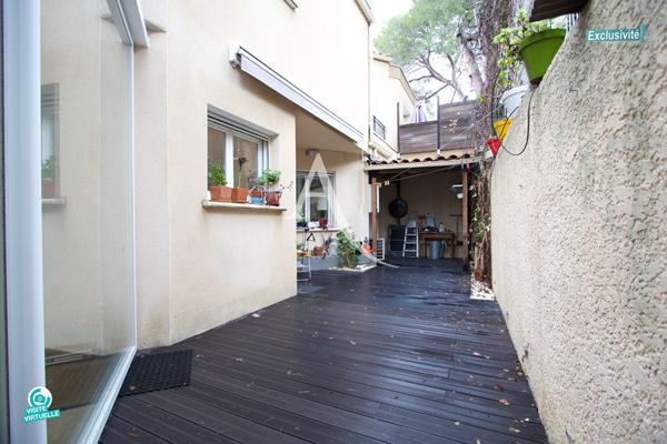 RARE - MONTPELLIER ESTANOVE - DUPLEX T4 CLIMATISÉ - 91 M2 UTILES (77,94 M2 CARREZ) - 2 CHAMBRES - JARDINET - VERANDA- GARAGE - 1 PLACE DE STATIONNEMENT