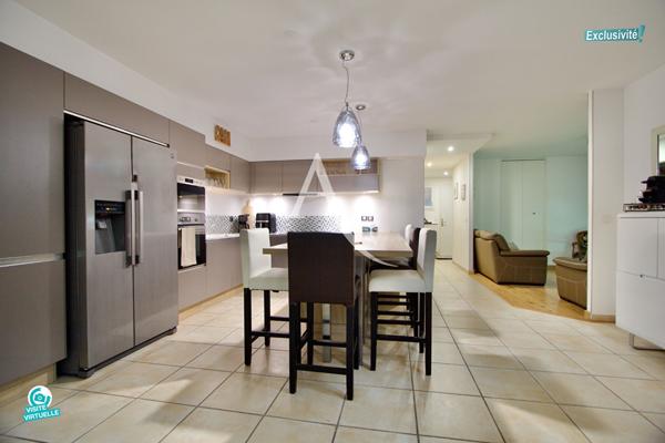 RARE - MONTPELLIER ESTANOVE - DUPLEX T4 CLIMATISÉ - 91 M2 UTILES (77,94 M2 CARREZ) - 2 CHAMBRES - JARDINET - VERANDA- GARAGE - 1 PLACE DE STATIONNEMENT