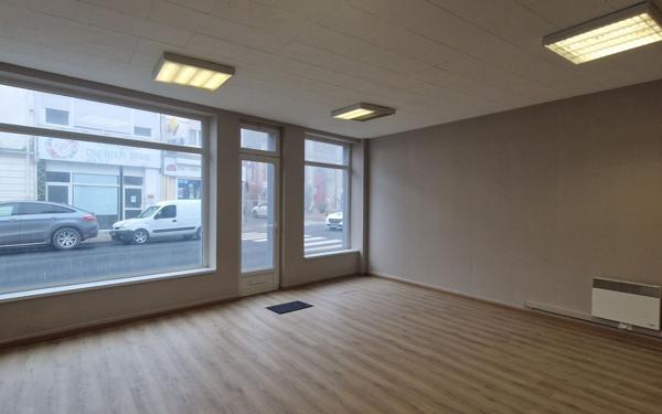 Maison à vendre    3 pièces • 111 m2 Saint-Quentin