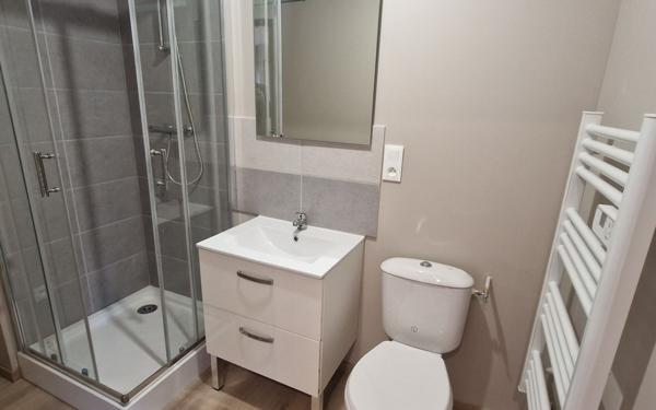 Maison à vendre    3 pièces • 111 m2 Saint-Quentin