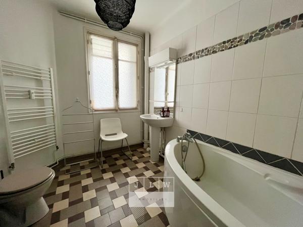 Appartement de type 2 avec cave