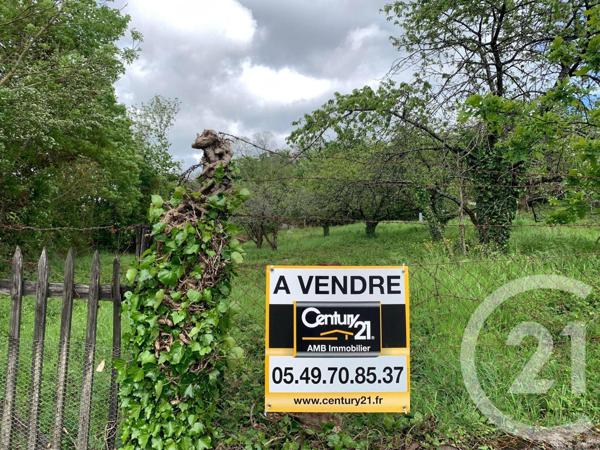 Terrain à vendre  1770 m2 PARTHENAY - 79