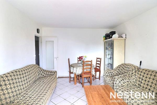 A SAINTE GENEVIEVE DES BOIS, APPARTEMENT DE 4 PIECES AVEC 3 CHAMBRES ET BALCON, CAVE., PROCHE ECOLE.