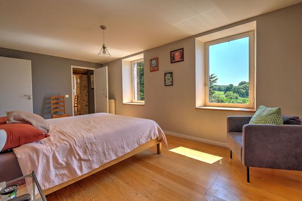 À Vendre - Propriété de Caractère 600 m2 dans le Lot Est (25 min de Figeac et Saint-Céré)