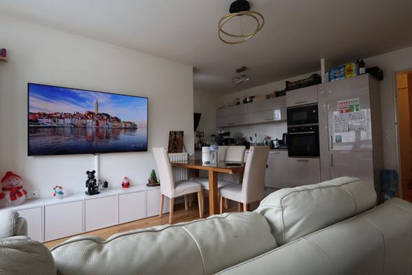 Appartement Romainville 4 pièce(s) 82 m2