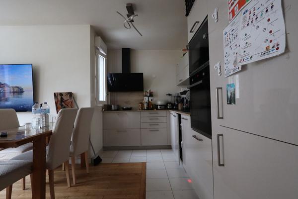 Appartement Romainville 4 pièce(s) 82 m2