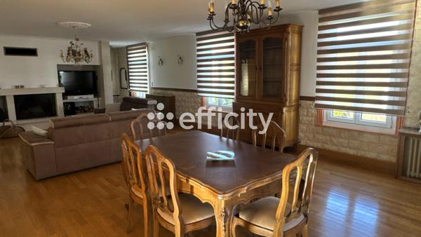 Maison 7 pièces - 255 m²