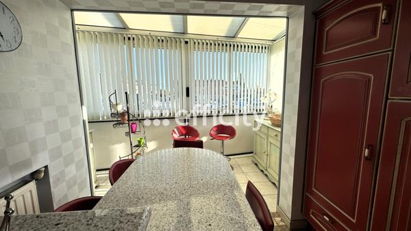 Maison 7 pièces - 255 m²