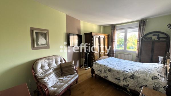 Maison 7 pièces - 255 m²