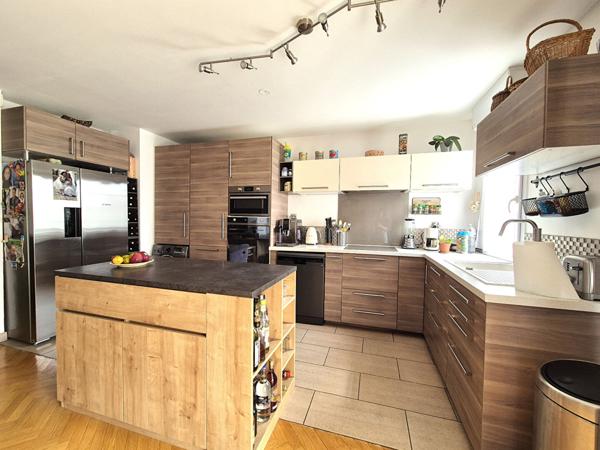 Appartement Rosny Sous Bois 4 pièce(s) 82.48 m2