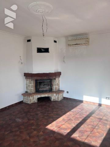 Maison à Montigny le Gannelon