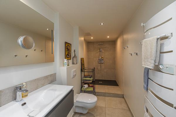 Pujaudran (32600) Propriété de village magnifiquement rénovée, avec cour, piscine, garage et appartement