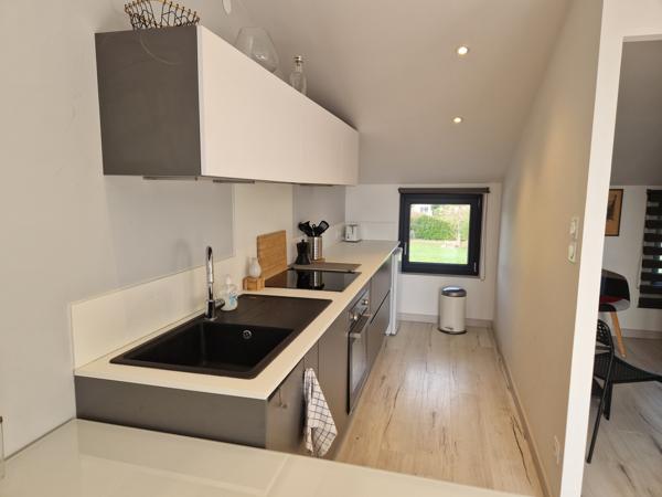 Pujaudran (32600) Propriété de village magnifiquement rénovée, avec cour, piscine, garage et appartement