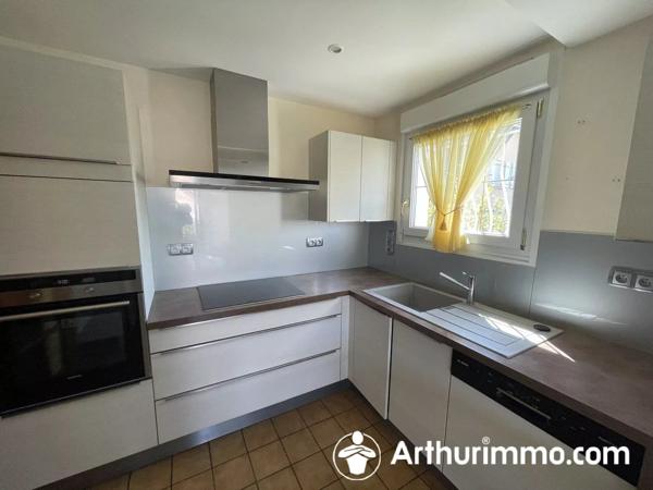 Vente                                                      Maison
                        
                     6 pièces                      92 m2                     à Seloncourt