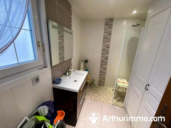 Vente                                                      Maison
                        
                     6 pièces                      92 m2                     à Seloncourt