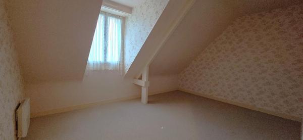 Maison à DOL-DE-BRETAGNE, 35120 - 7 pièces 130m²