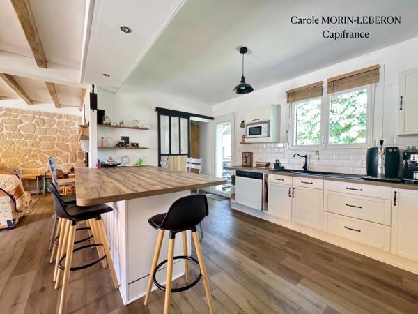 Maison de plain-pied, 4 chambres, double garage et jardin