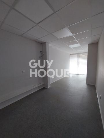 Local professionnel, 3 pièces de 110,74 m² à THANN