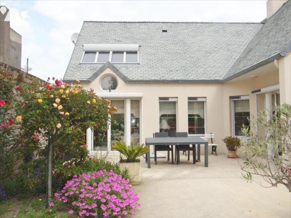 A DEUX PAS DES COMMODITES ET DU BORD DE MER
