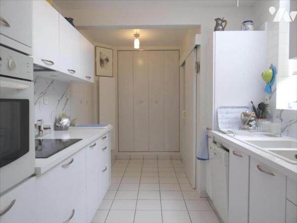 A DEUX PAS DES COMMODITES ET DU BORD DE MER