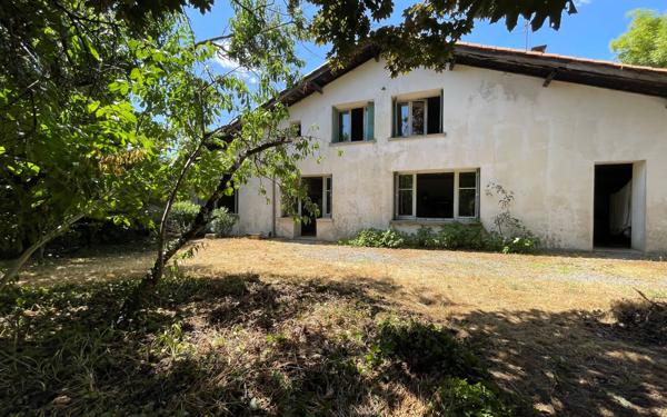 Maison à vendre    4 pièces •  Celles-sur-Belle