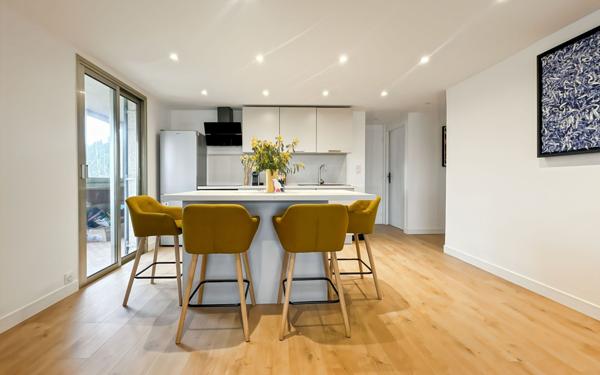 Appartement à vendre    4 pièces • 78 m2 Fréjus