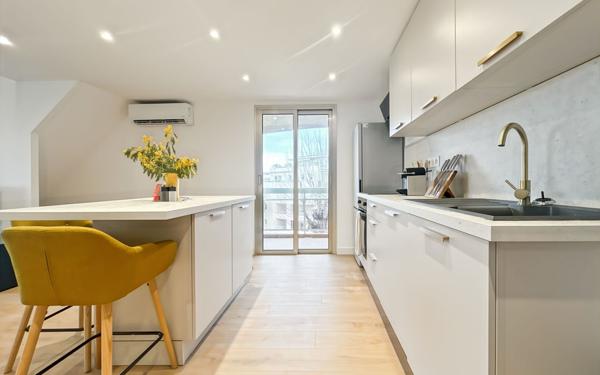 Appartement à vendre    4 pièces • 78 m2 Fréjus