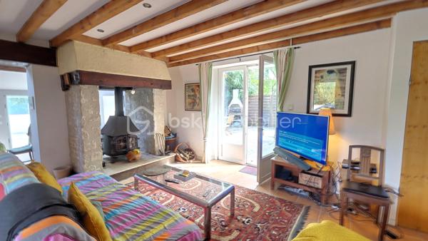 Très grande maison ancienne pleine de charme totalisant 190 m² habitables environ sur deux niveaux. Au rez de chaussée vous bénéficiez d'un espace nuit composé de deux chambres, une salle d'eau et wc indépendants que vous pouvez transformer en gite indépendant. L'accueil se présente par une très belle pièce à vivre  dotée d'une superbe cheminée ouverte et communiquante sur l'espace séjour et cuisine. Du salon on accède à la cuisine et à la buanderie d'un côté, et de l'autre côté à la terrasse plein sud, et à une autre chambre utilisée comme bureau orientée sud également. Puis l'escalier vous mène au second espace nuit composé de trois chambres, une pièce dressing et une salle d'eau. De l'extérieur et la terrasse vous pourrez profiter de la grande et belle nature avec vue sur des espaces dégagés, des arbres, du calme,  et vous rafraîchir dans la piscine chauffée par pompe à chaleur, entourée d'un très grand espace communiquant au séjoour cuisine et à un espace de stockage et rangements.
Pour tout renseignement complémentaire ou pour organiser une visite, contactez Dominique Ortion.
Tout candidat acquéreur est informé de son droit de se faire accompagner, lors de la visite, par un professionnel du bâtiment de son choix.
Il est demandé de signaler préalablement la présence de cet intervenant afin de permettre l’organisation de la visite dans des conditions adaptées.