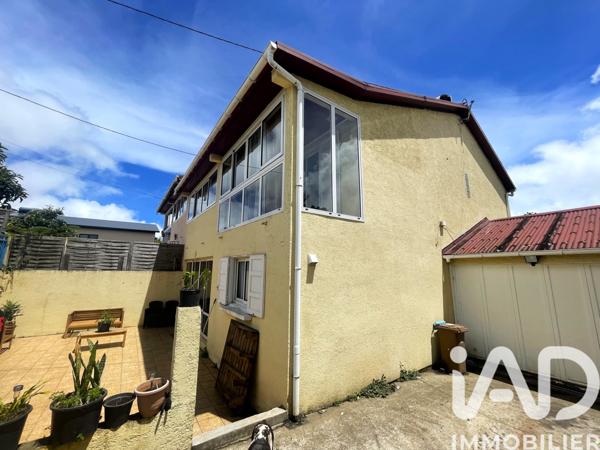 Maison à vendre 10 pièces 282 m² Le Tampon
