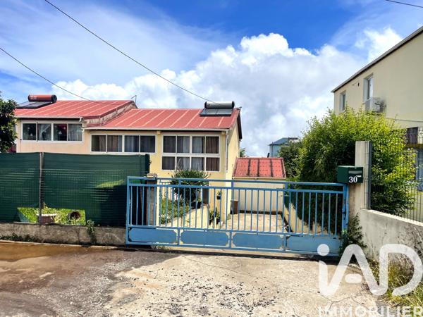 Maison à vendre 10 pièces 282 m² Le Tampon