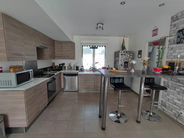 À vendre - Maison plain-pied, 5 pièces située à Joué-lès-Tours (37300)