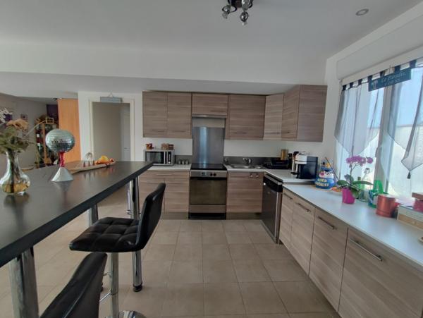 À vendre - Maison plain-pied, 5 pièces située à Joué-lès-Tours (37300)
