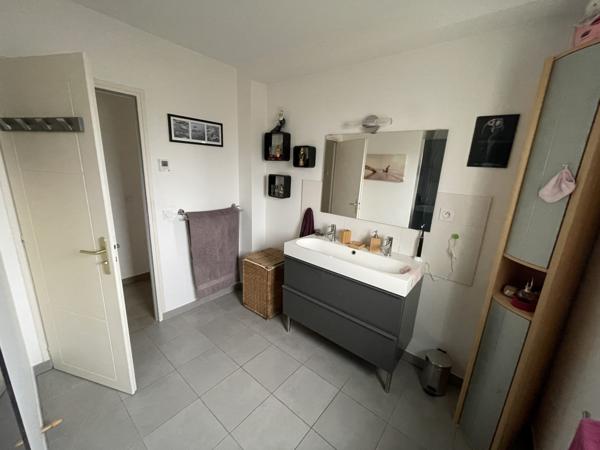 À vendre - Maison plain-pied, 5 pièces située à Joué-lès-Tours (37300)