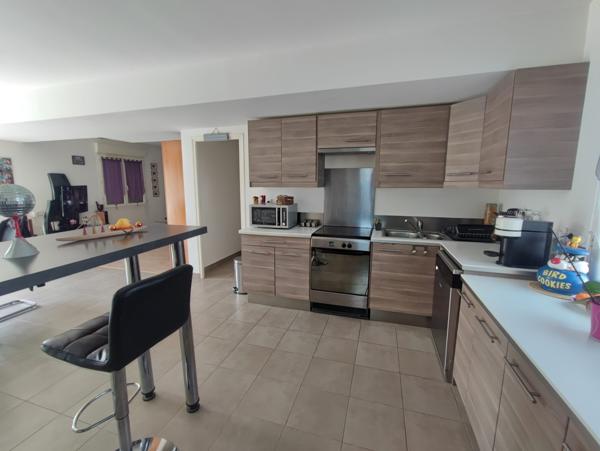 À vendre - Maison plain-pied, 5 pièces située à Joué-lès-Tours (37300)