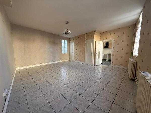 Immeuble à vendre |  Coutras |  235 m²