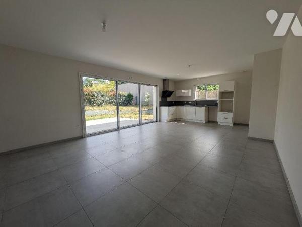 LES HERBIERS -  Plain-pied de 2019 (construction Logis Herbretais) situé au calme du quartier d...