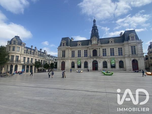 Immeuble à vendre 640 m² Poitiers