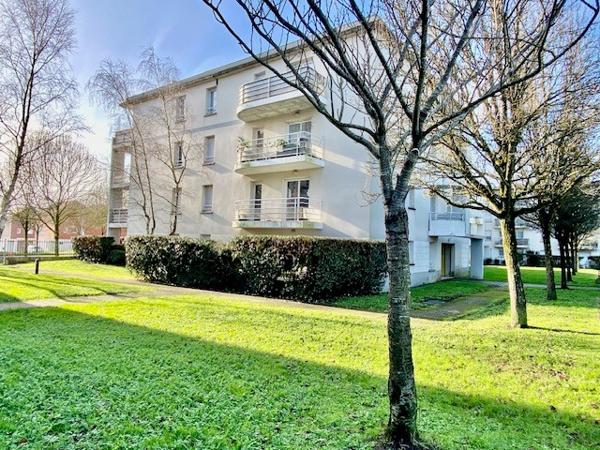 Charmant  T2 lumineux avec balcon et parking